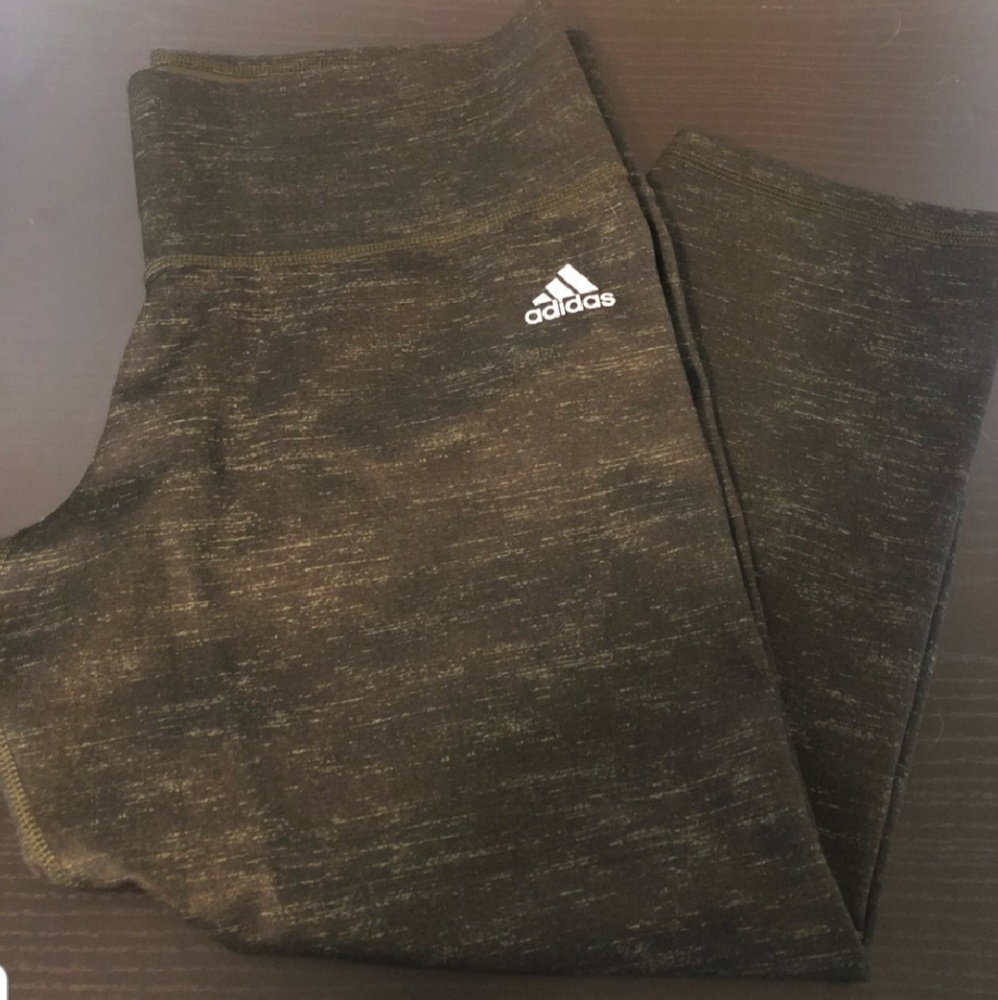 Adidas capri leggings